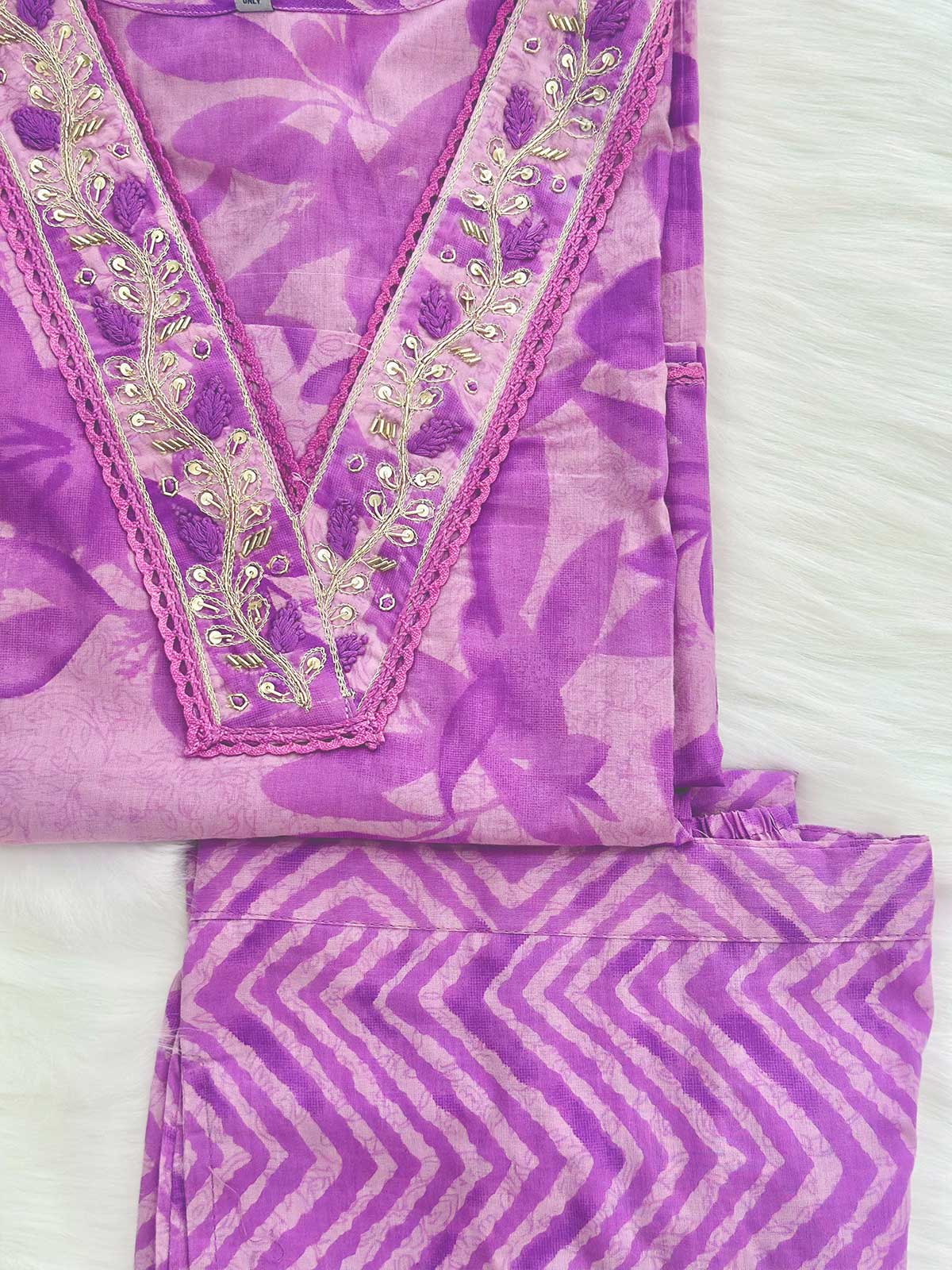 Lavanya Leher Suit