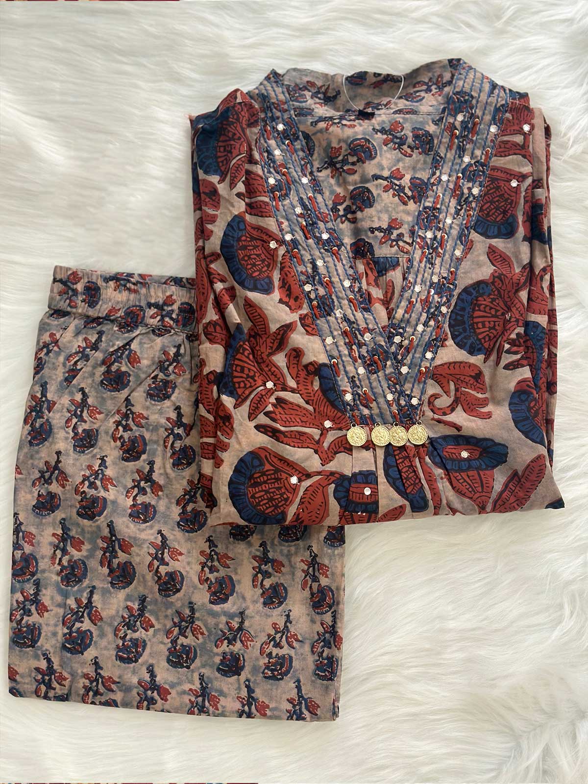 Tara Ajrak Set